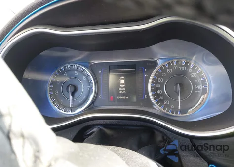 2015 Chrysler 200 Limited from USA, damaged, VIN 1C3CCCAB9FN730592